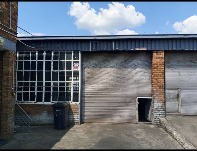 285M² WAREHOUSE TO LET IN SPARTAN